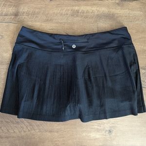 Lululemon Pleat to Street Skirt II Black Size 10